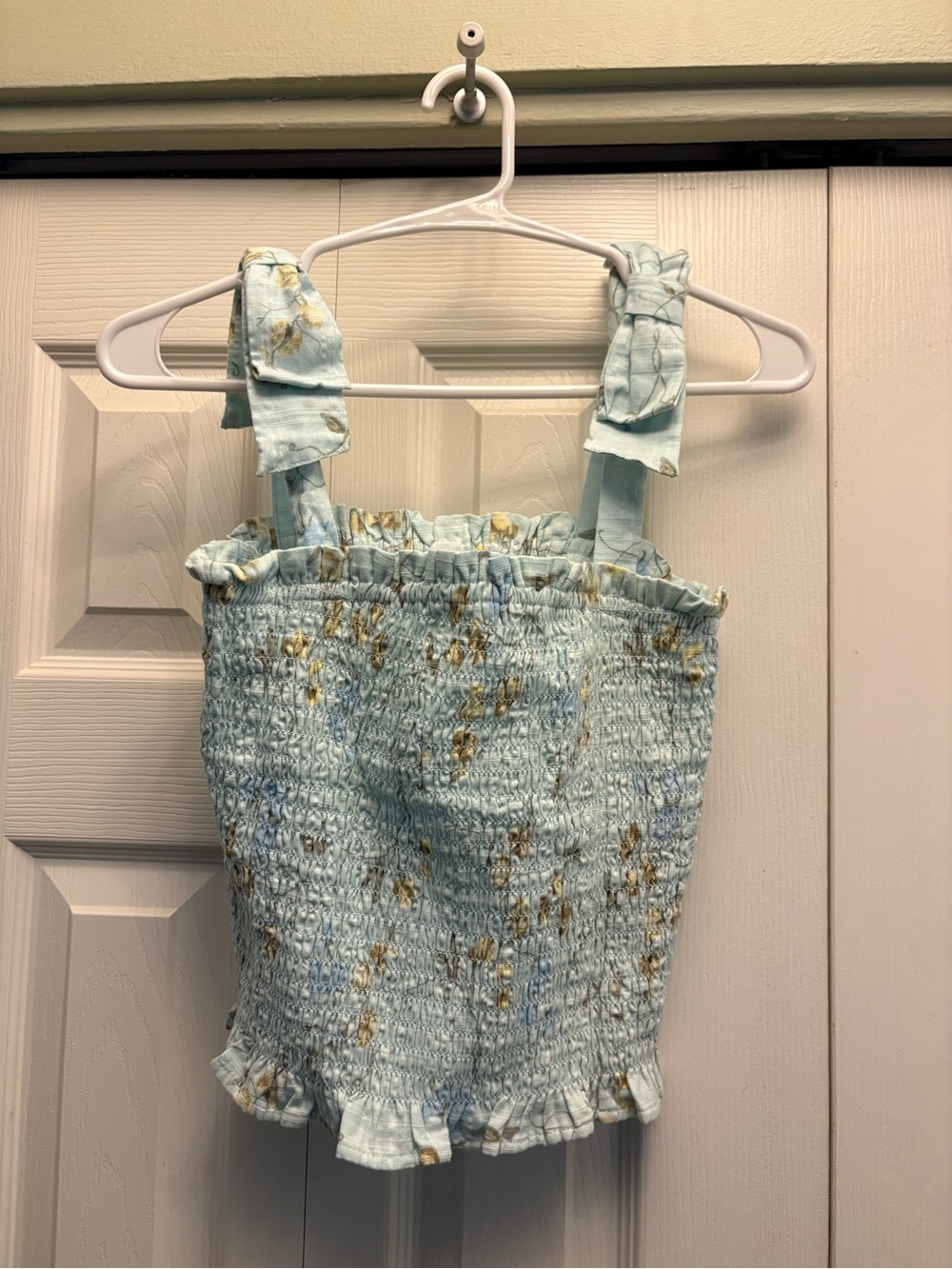Art Class Girls Smocked Tie Strap Floral Green Tank Top - Girls Large (10/12)